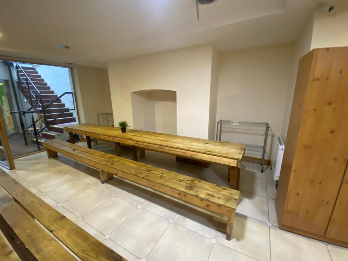 Dublin City Dorms ภายนอก รูปภาพ